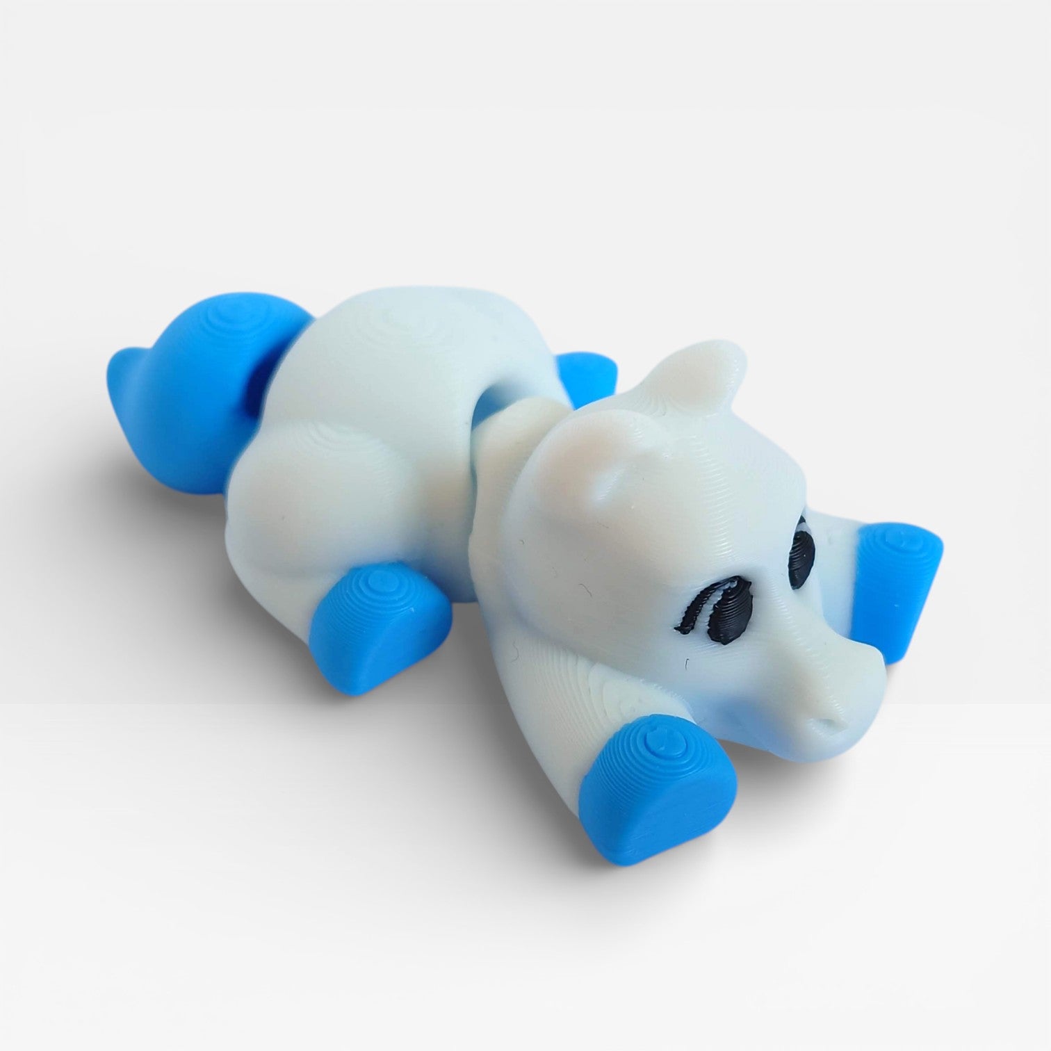 3D spausdintas mini fantastinis gyvūnas (magnetukas).