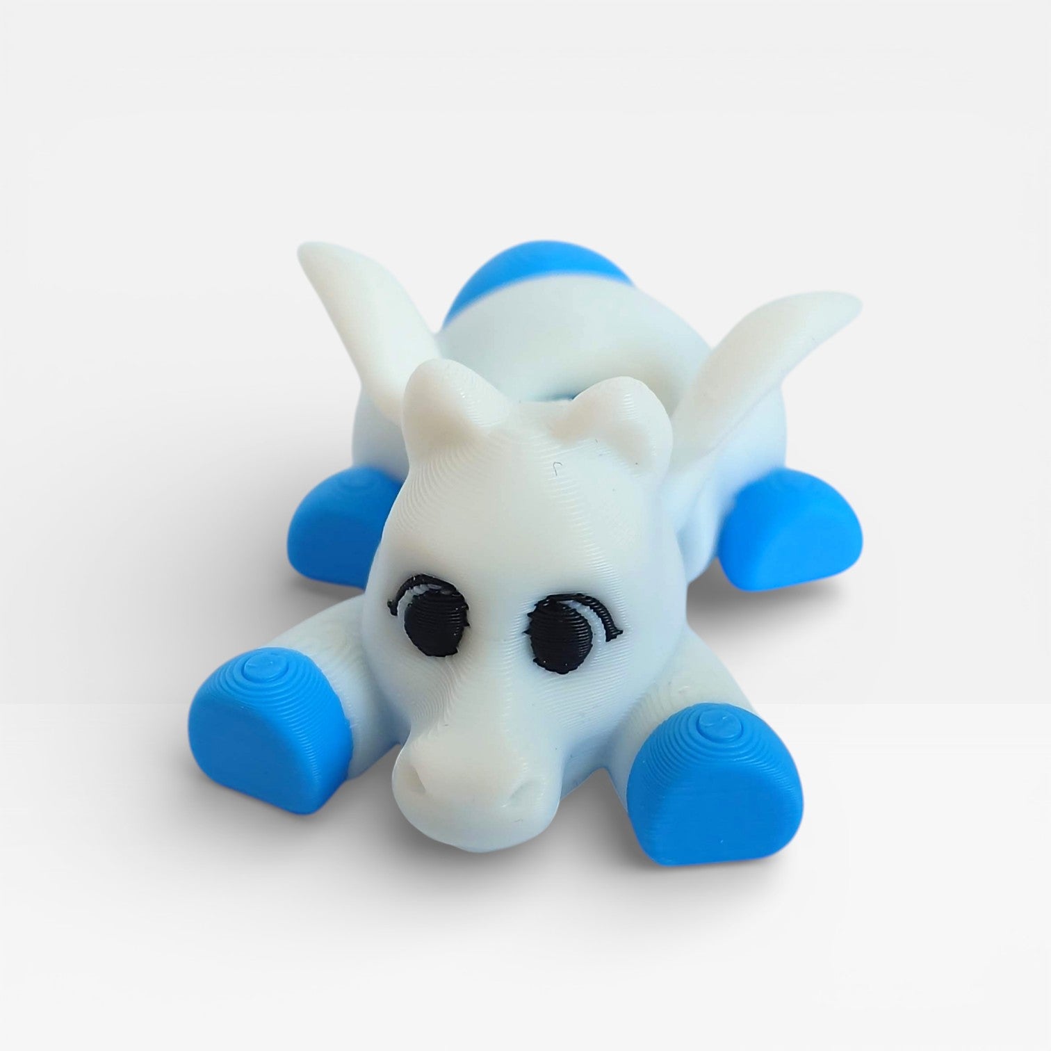 3D spausdintas mini fantastinis gyvūnas (magnetukas).