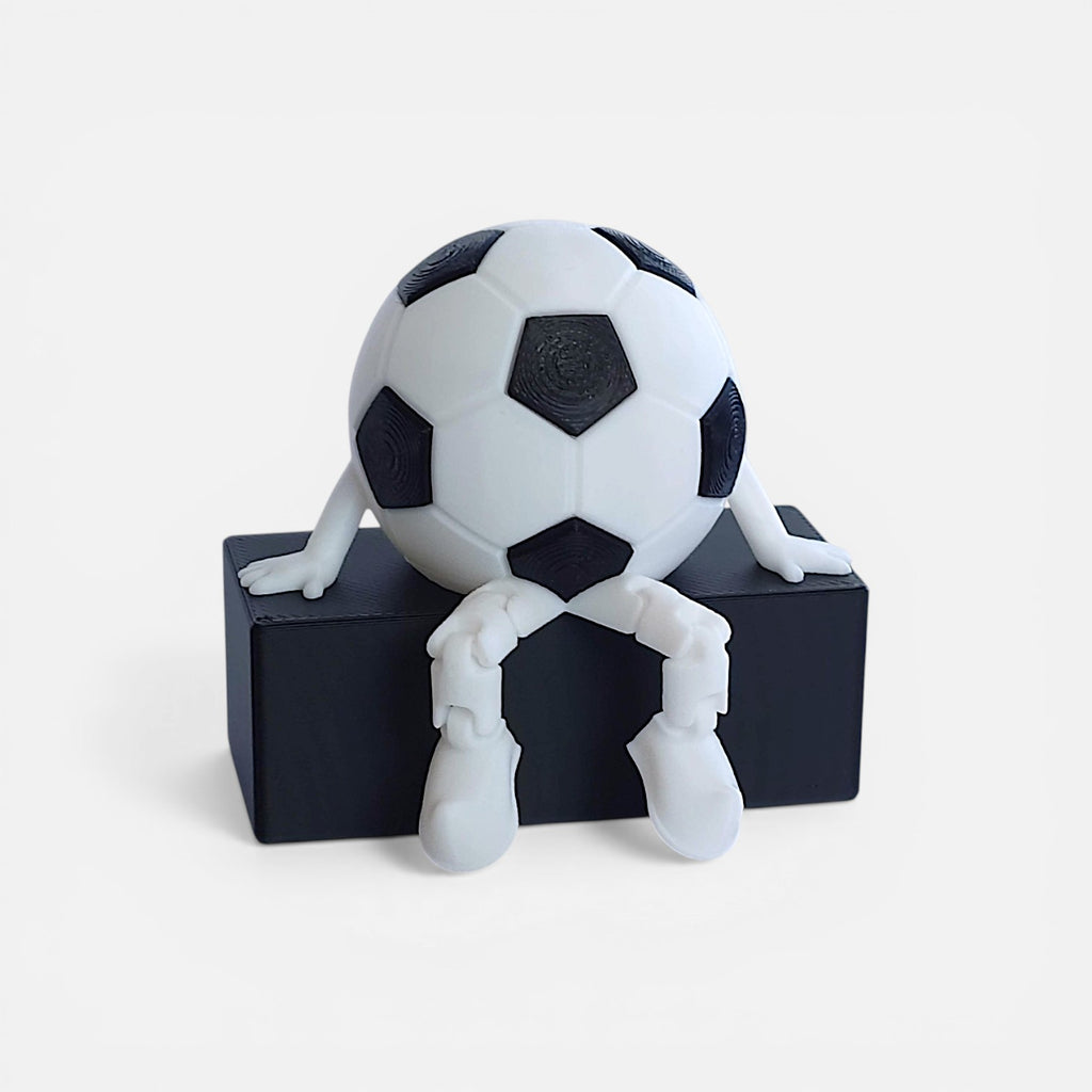 3D spausdintas futbolo kamuolio žaisliukas