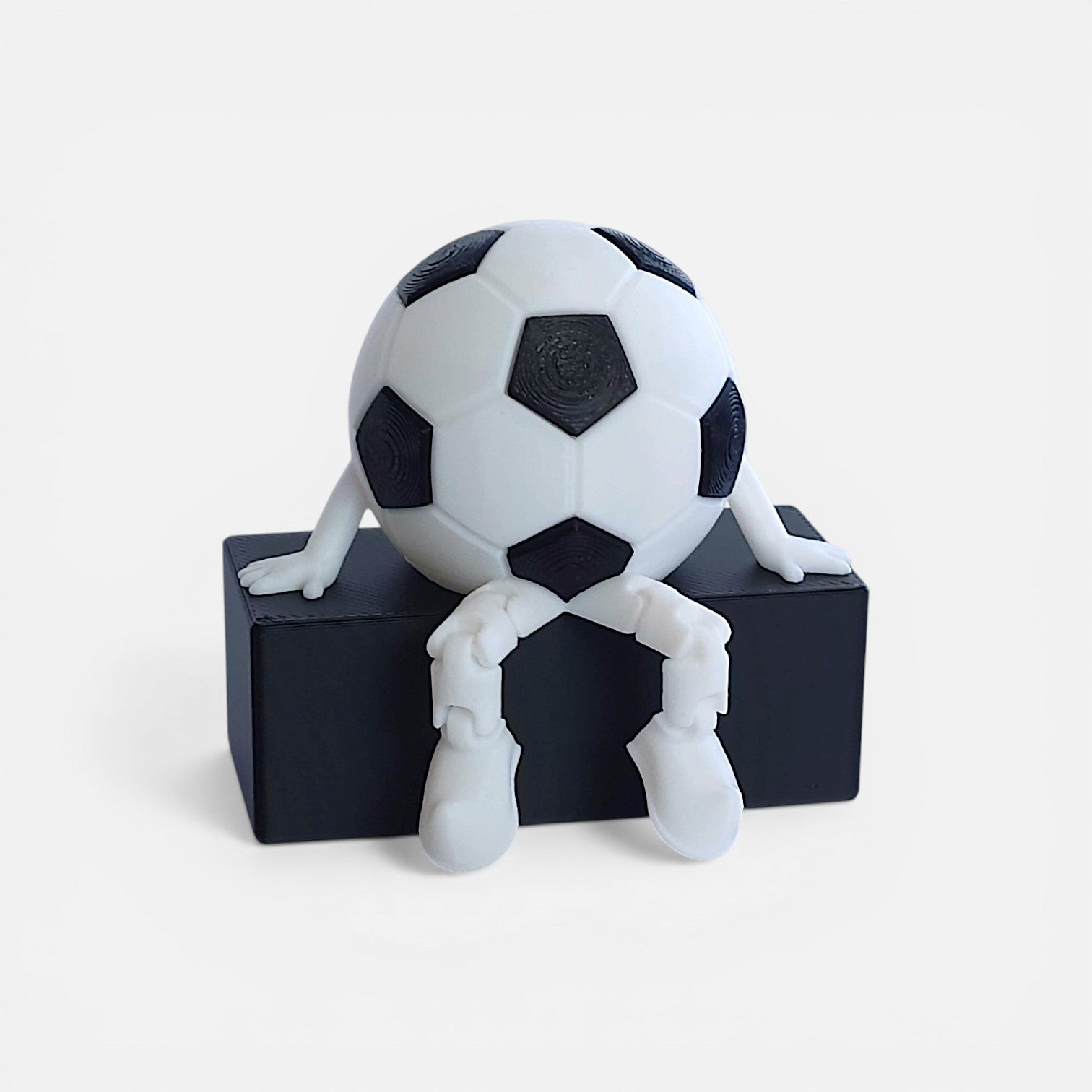 3D spausdintas futbolo kamuolio žaisliukas