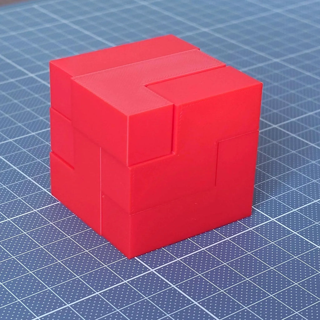 3D spausdintas galvosūkio kubas
