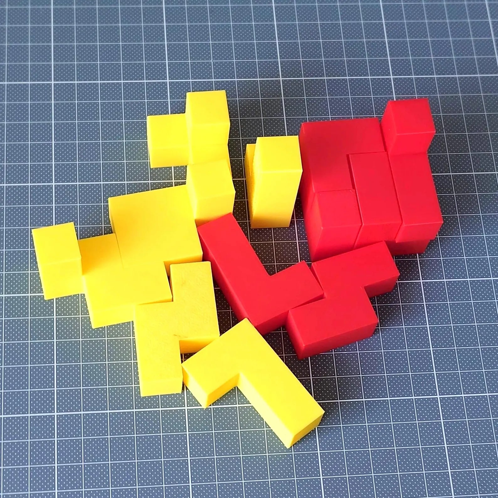 3D spausdintas galvosūkio kubas