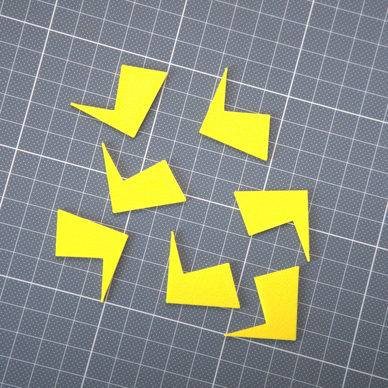 3D spausdintas galvosūkis „Du kryžiai“